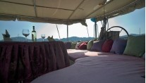 Sailing yacht HANDEM - Aboard